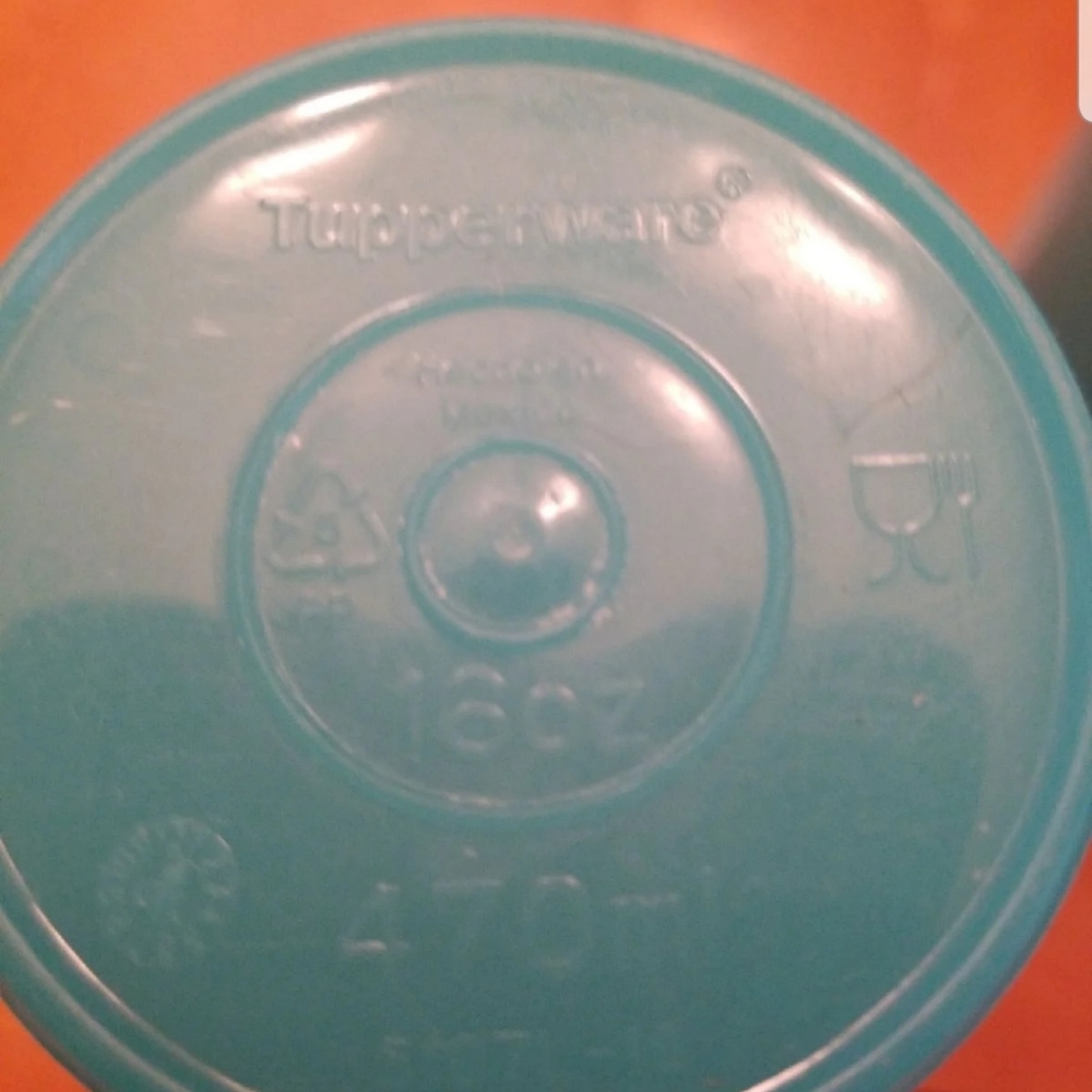 Tupperware Bundle - Picture 3 of 5